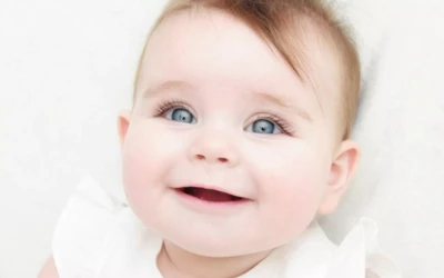 Bebeğin Göz Rengi Değişir mi? Ne Zaman Kalıcı Olur?