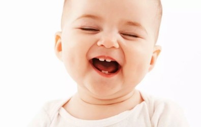 3 Aylık Bebekte Diş Çıkarma Gerçekleşir mi? Belirtileri ve Faydalı İpuçları