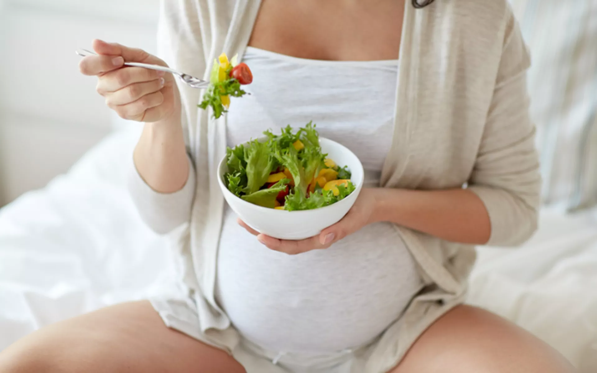  4 Aylık Hamile Beslenmesi Hangi Gıdaları Yemeli ve Kaçınmalı