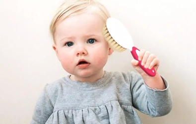 Bebeklerde Saç Bakımı Nasıl Yapılmalı