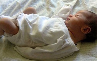 Yeni Doğan Bebeklerde Huzursuz Uyku Nedenleri
