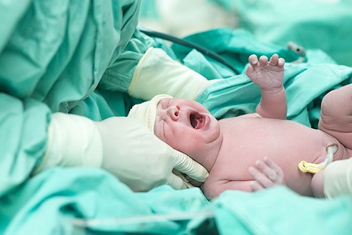 Erken Doğum Nedir ? Erken Doğum Belirtileri Nelerdir ?