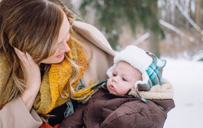 Kış Aylarında Bebek Bakımı: Bebeğinizin Cildini Korumak için 8 Tavsiye